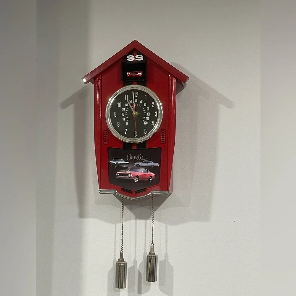 Bradford Exchange Chevy Bel Air Cuckoo Clock w/ Missing Pendulum. Like New